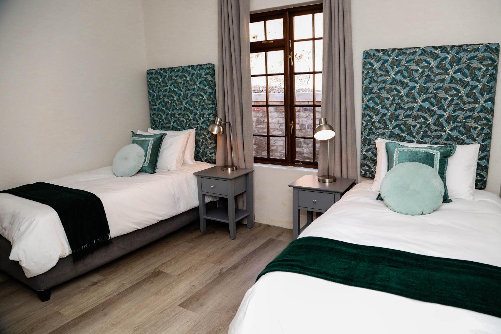 Montmartre Chalets & Venue Franschhoek Εξωτερικό φωτογραφία